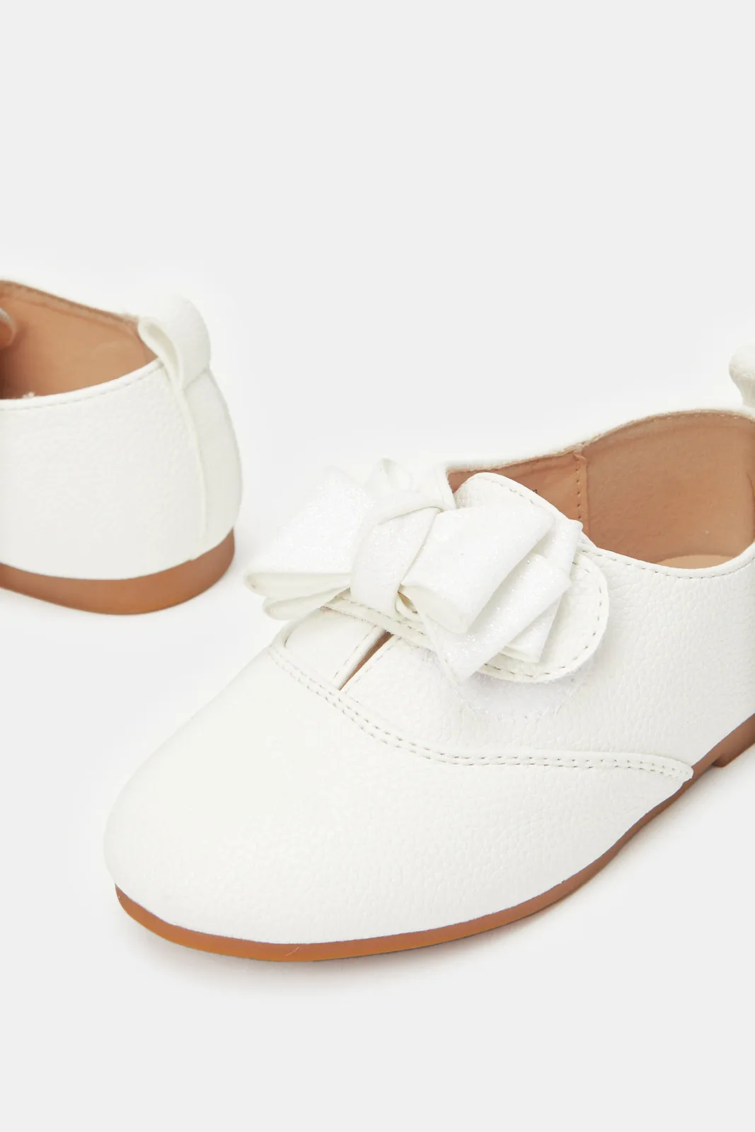 Girls White Bow Trim Brogue