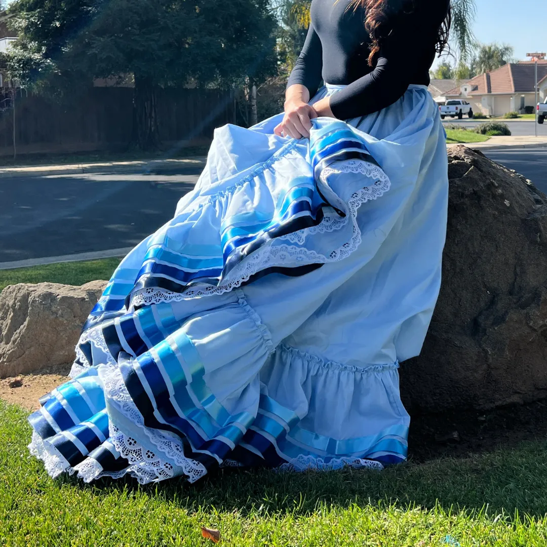 Hoja de Maiz Doble Vuelo Folklórico Practice Skirt – Cielo