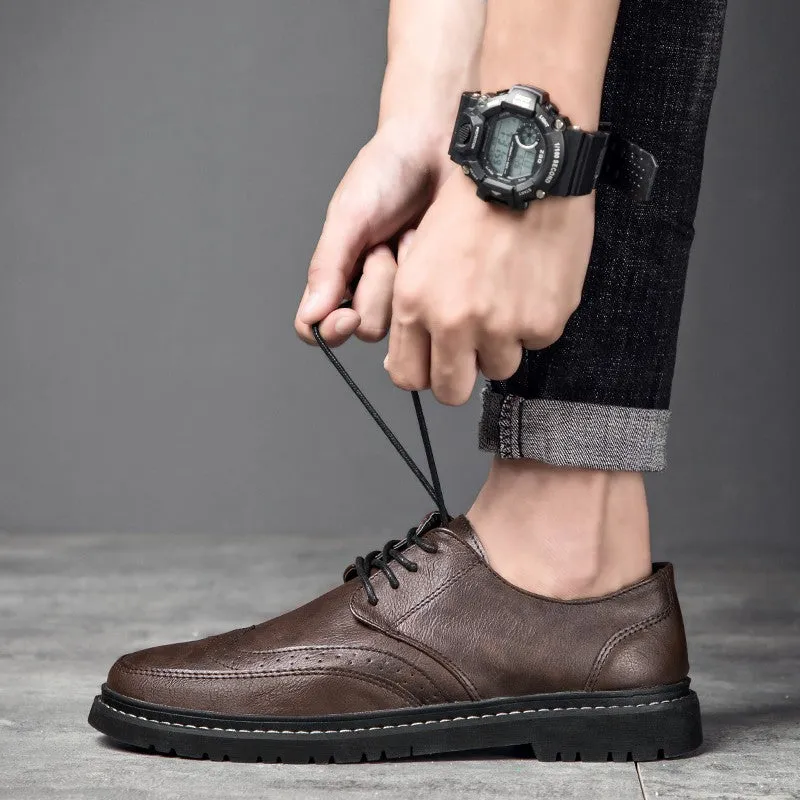 Man's patent leather classic elegant fashion dressy flat loafers