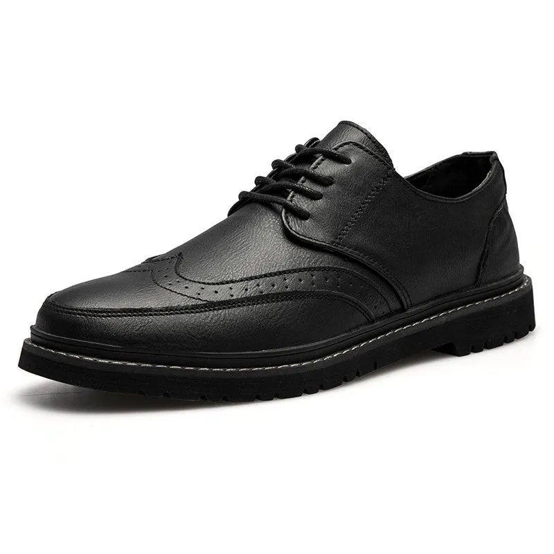 Man's patent leather classic elegant fashion dressy flat loafers