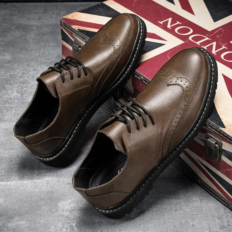 Man's patent leather classic elegant fashion dressy flat loafers