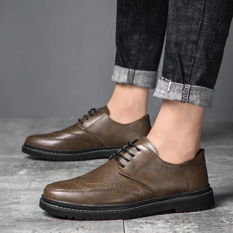Man's patent leather classic elegant fashion dressy flat loafers