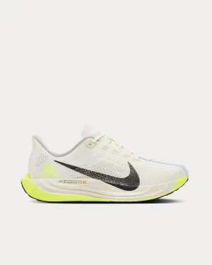 Pegasus Plus Sail / Pale Ivory / Volt / Black Running Shoes