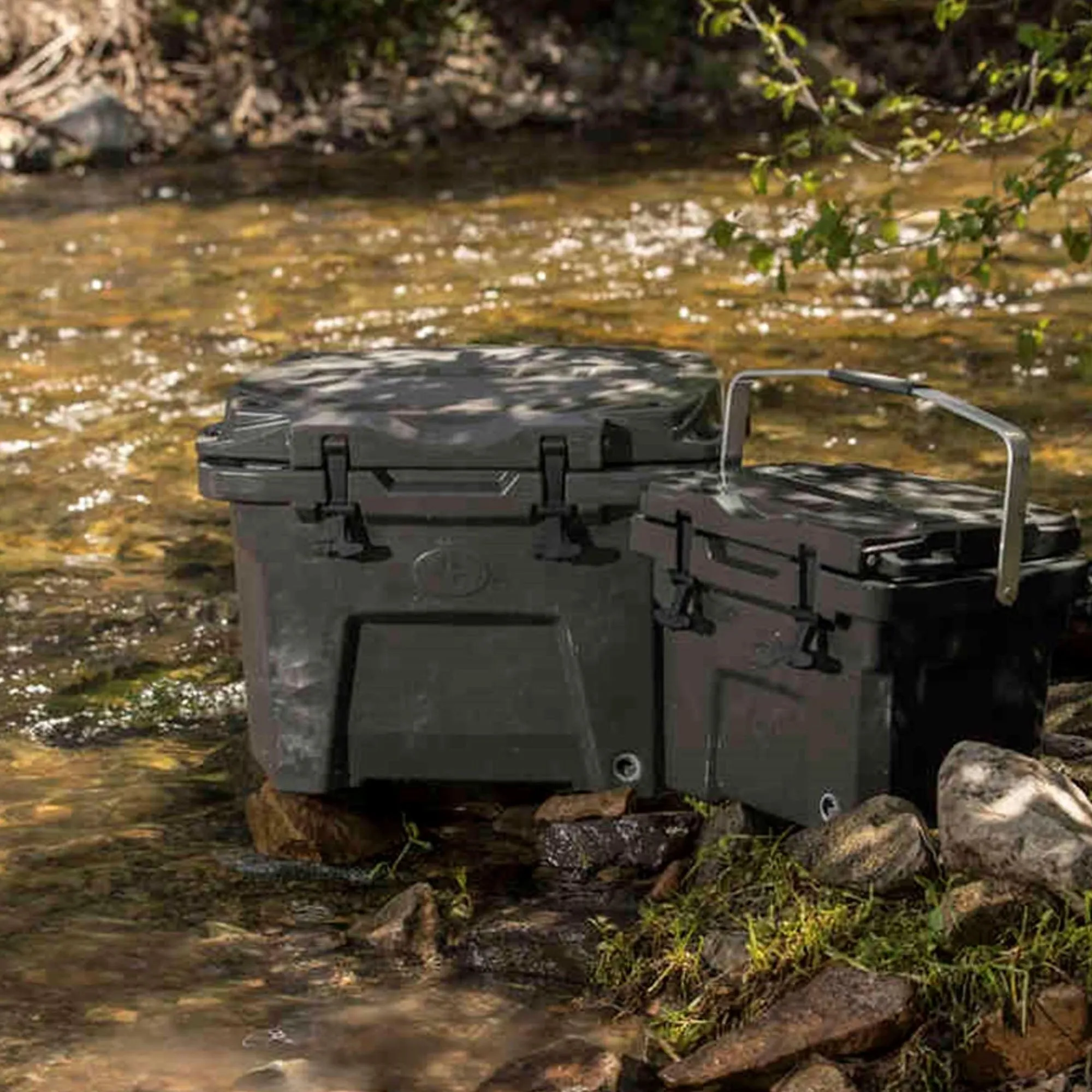Polaris 2883424 NorthStar Coolers 30 Quart Insulated IGBC Certified Gray Silver
