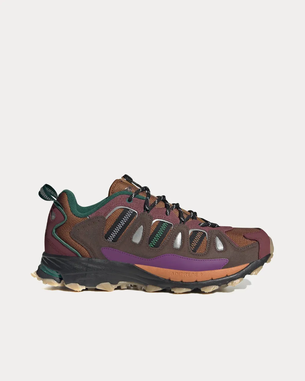 Superturf Adventure Wild Brown / Quiet Crimson / Shadow Red Low Top Sneakers