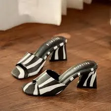 WALK BROS WOMEN BLOCKHEEL SANDAL - ZEBRA